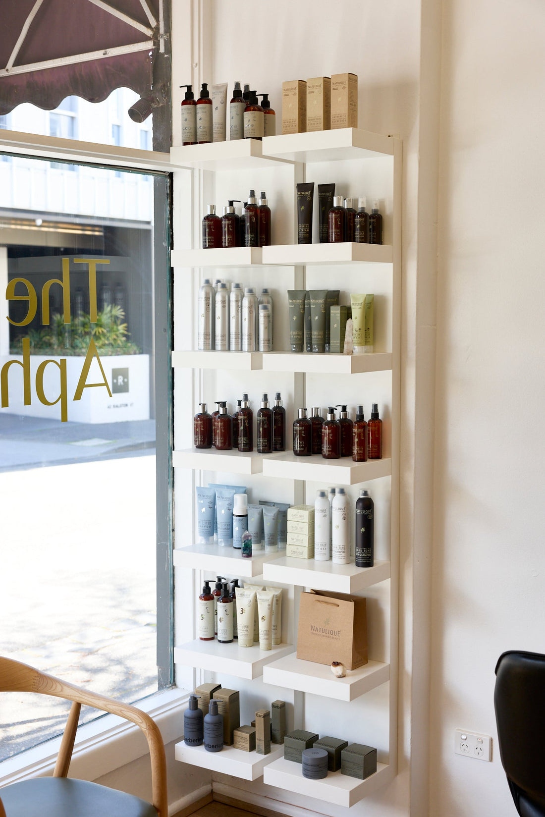 Natulique Dry Shampoo Guide: Volumizing vs Dark Tone (Plus a Colour-Care Swap)