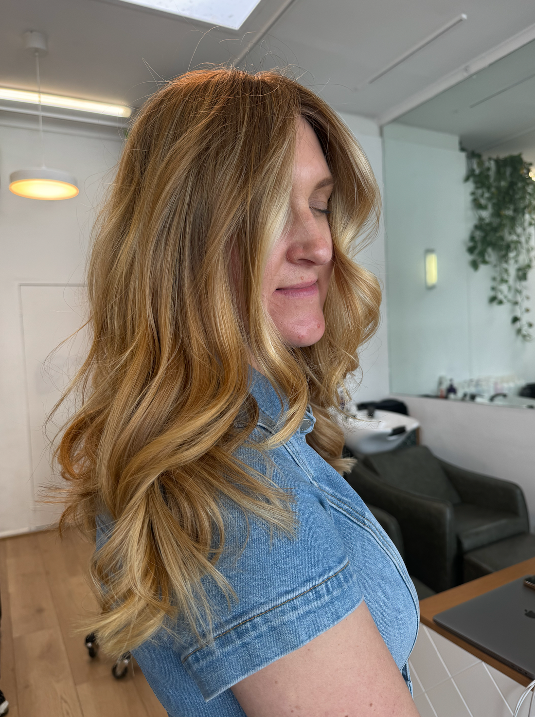 Achieving the Perfect Rose Gold Hair Tone: A Step-by-Step Guide